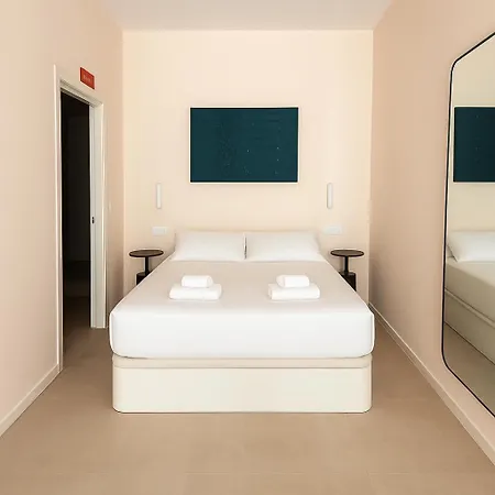 Roca Coll Msuites Apartman