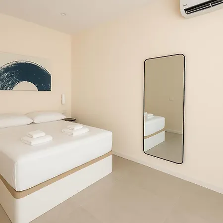 Apartman Roca Coll Msuites Valencia